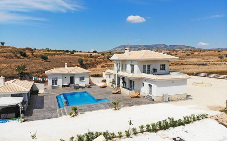 REGISTRATION FOR TOURISTIC RENTAL LICENSE