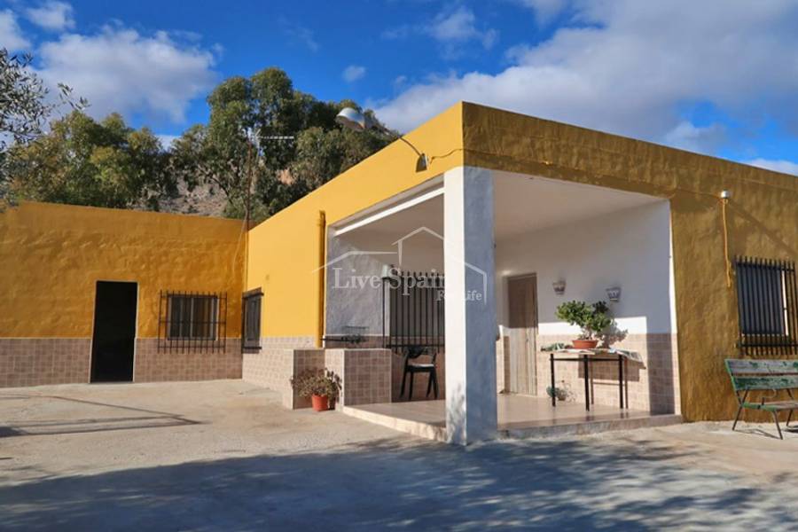 Revente - Maison de campagne - Hondon De Las Nieves