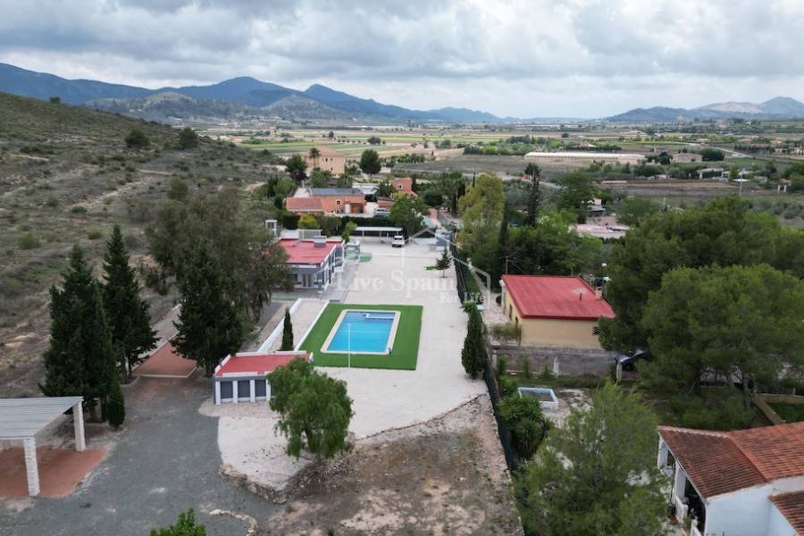 Resale - Villa (detached) - Hondon De Las Nieves