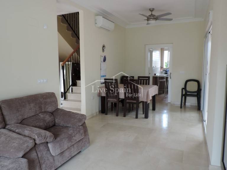Återförsäljning - Villa (friliggande) - Orihuela Costa - Cabo Roig