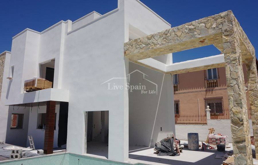 Nieuwbouw - Villa (alleenstaand) - Torrevieja